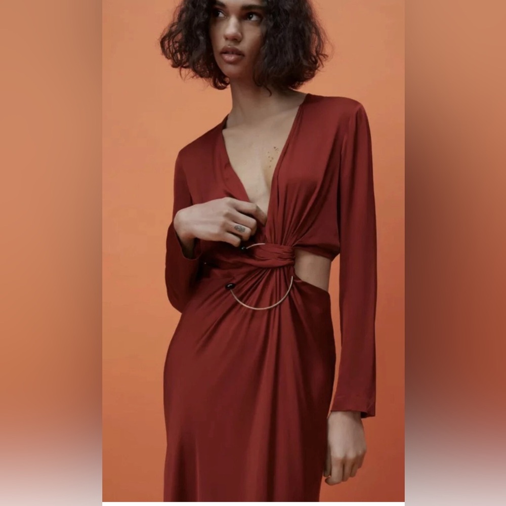 ZARA WOMAN NWT SS21 CUT OUT MAROON DRESS LIMITED EDITION m